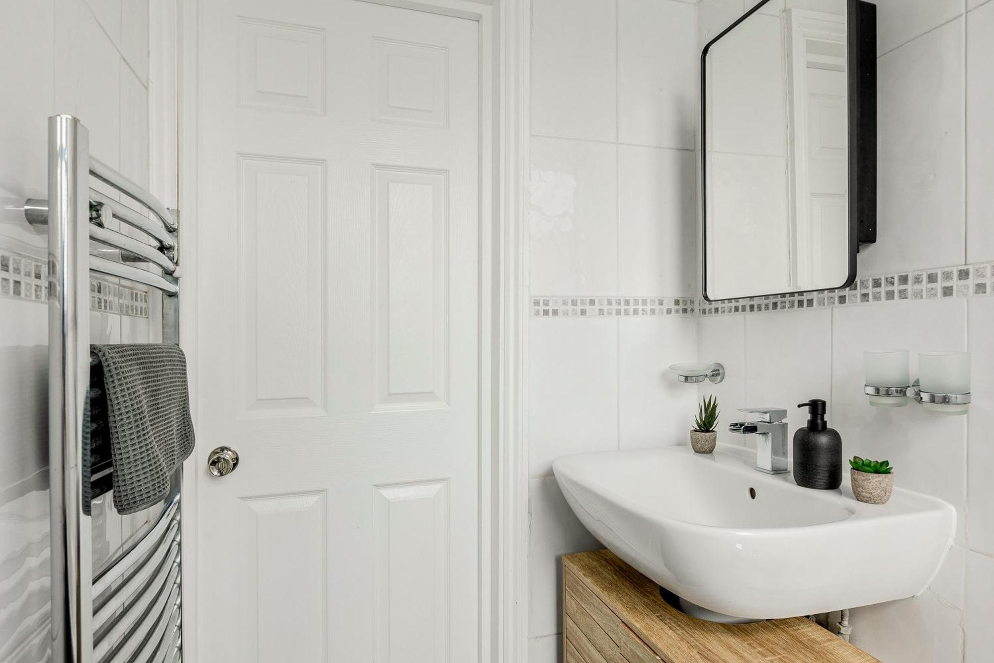Bright 2Br Flat, Forest Gate, East Londra Exterior foto